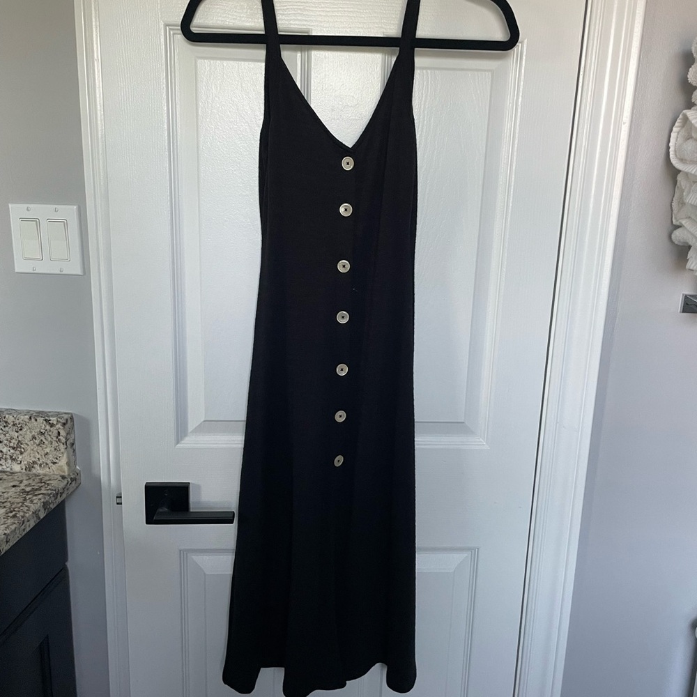 Aritzia Black Ribbed Buttoned Midi Sundress